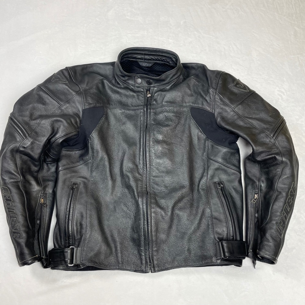 Dainese Motorcycle Jacket Mens 54 Large Black Good Leather Removable Pads